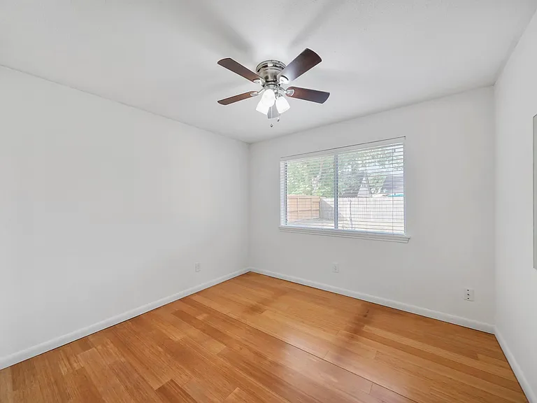 1223 Bramblebury Dr — Photo 26