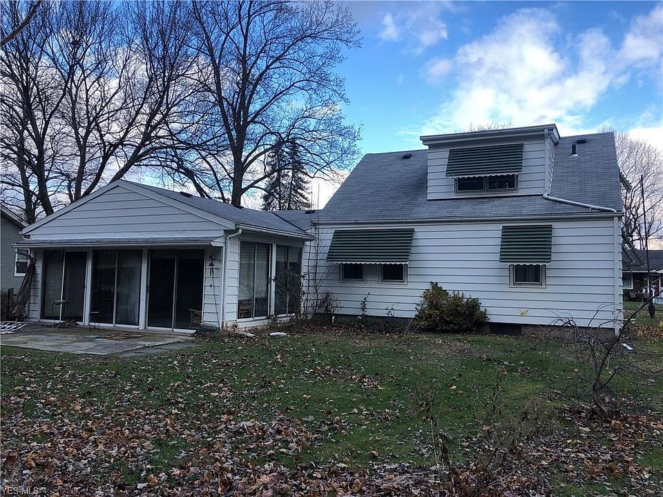 2nd image of 408 Valley View Dr