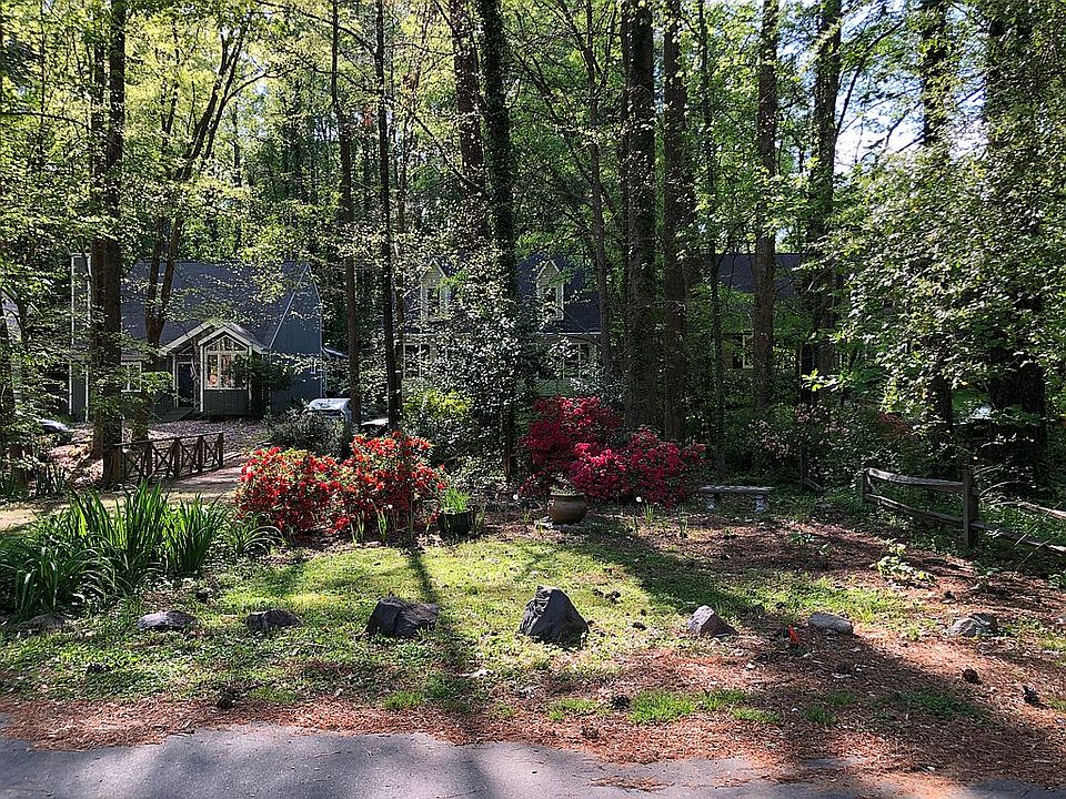 1st image of 3208 Stanford Dr