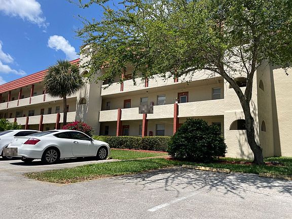 3rd image of 3071 E Sunrise Lakes Dr #D