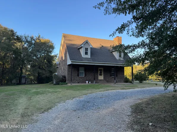 13364 Strickland Rd, Byhalia, MS 38611