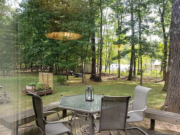 5th image of 22 Westwood Dr