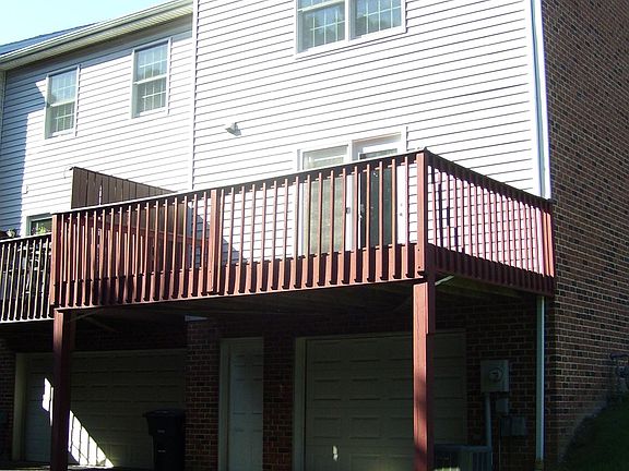 3rd image of 195 Emerald Dr