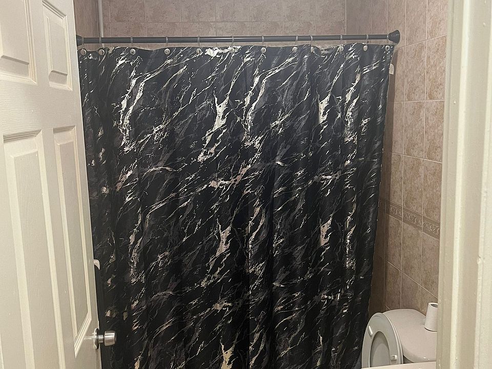 2nd image of 1295 Chisholm St APT 2