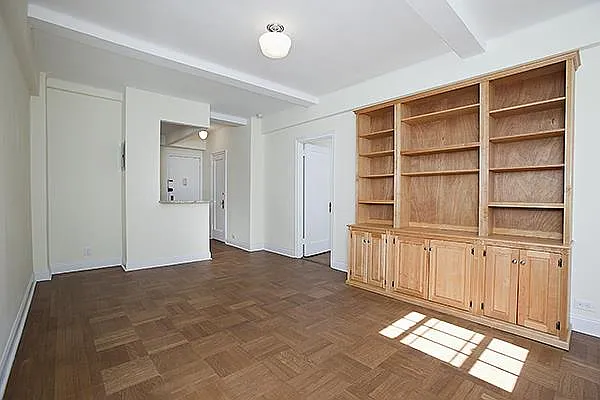 Rented by Barkoff Residential  | media 17