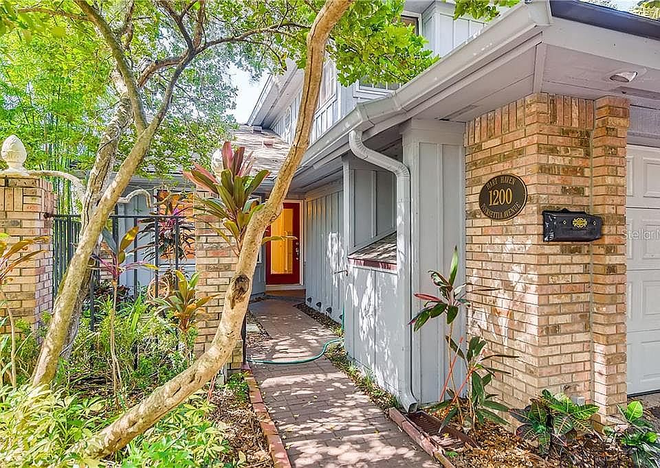 1st image of 1200 Poinsettia Ave