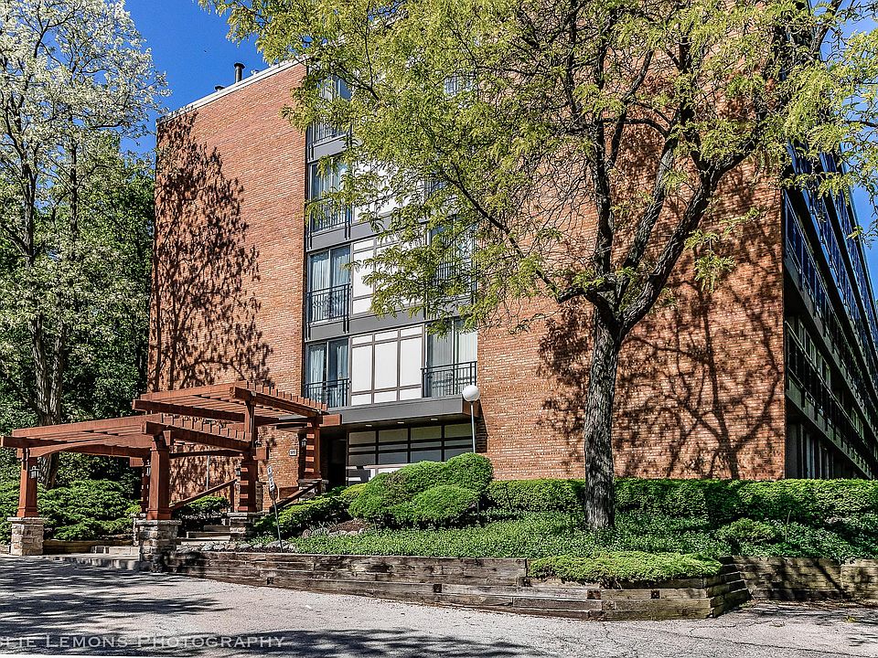 1st image of 5810 Oakwood Dr Unit 2K