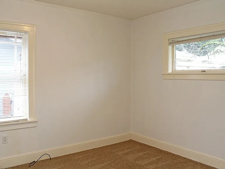 6315 NE Fremont St — Photo 9