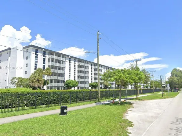 16851 NE 23rd Ave, North Miami Beach, FL