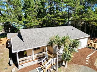 4837 Seapine Dr, Florence, OR 97439