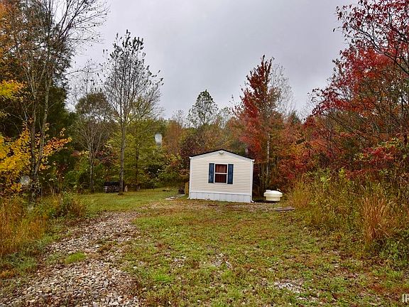 3rd image of 3686 S Hatfield Rd