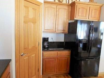 4th image of 1619 Lake Shore Dr #C