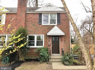 400 Country Ln, Narberth, PA 19072