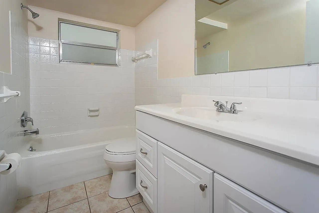 2 bed, 1314 sqft, $1,650 — Photo 2