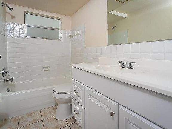 2nd image of 7436 Holly Lake Ln