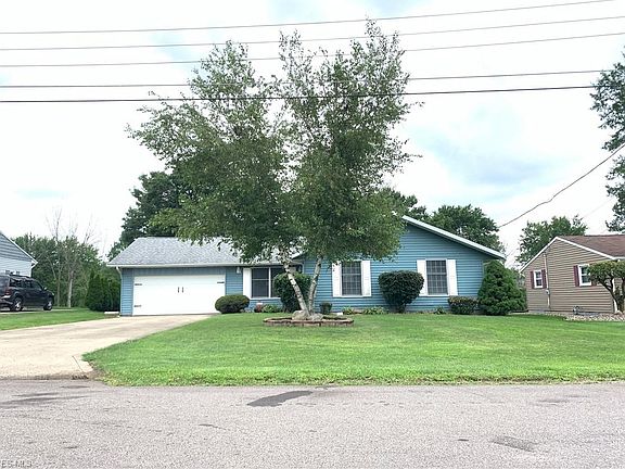 2nd image of 1439 Virginia Ln