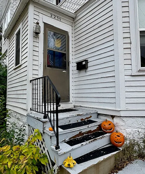 221 N Pinckney St — Photo 23