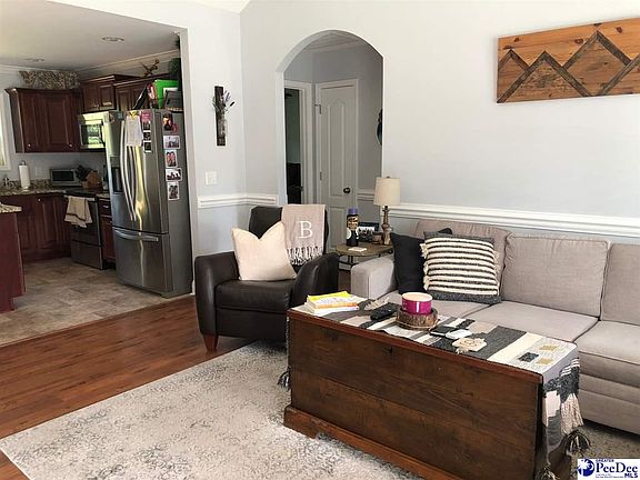 4th image of 1633 Harley Cir.