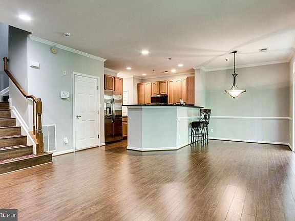 5th image of 8925 Milford Haven Ct