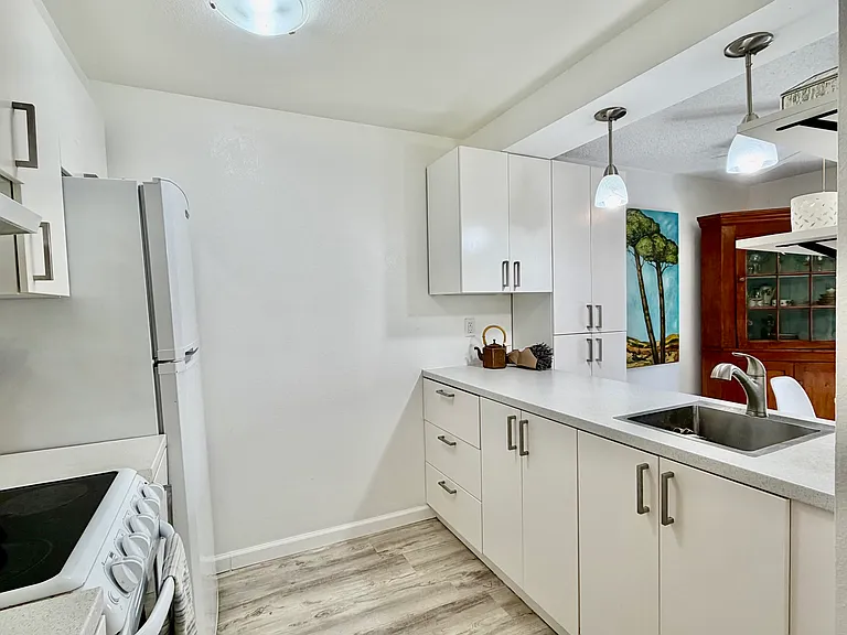 44 Eagle Crest Dr #9 — Photo 7