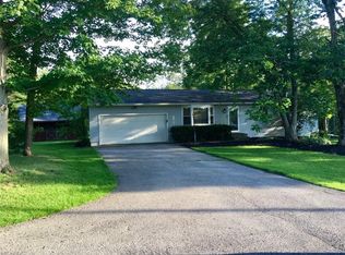 13425 Woodin Rd, Chardon, OH 44024