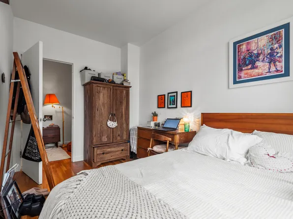 186 Noll Street image 9 of 10