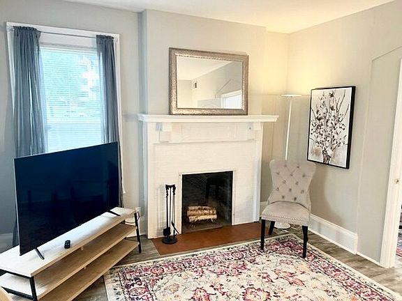 5th image of 514 Walnut Ave APT 5