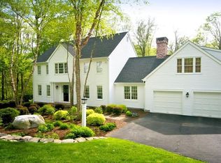 49 Perry Ln, Ridgefield, CT 06877