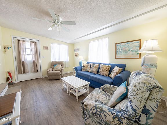 3rd image of 358 Amberjack Dr