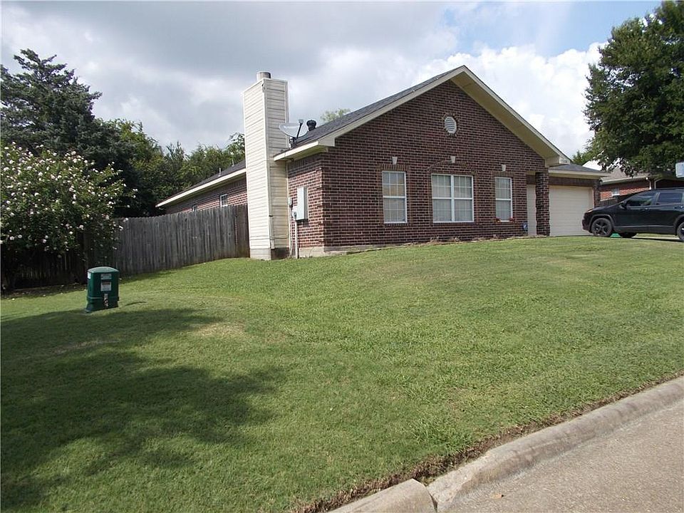 1st image of 1744 Nottingham Dr