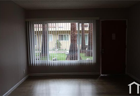 2nd image of 4525 Santa Rosalia Dr APT 5