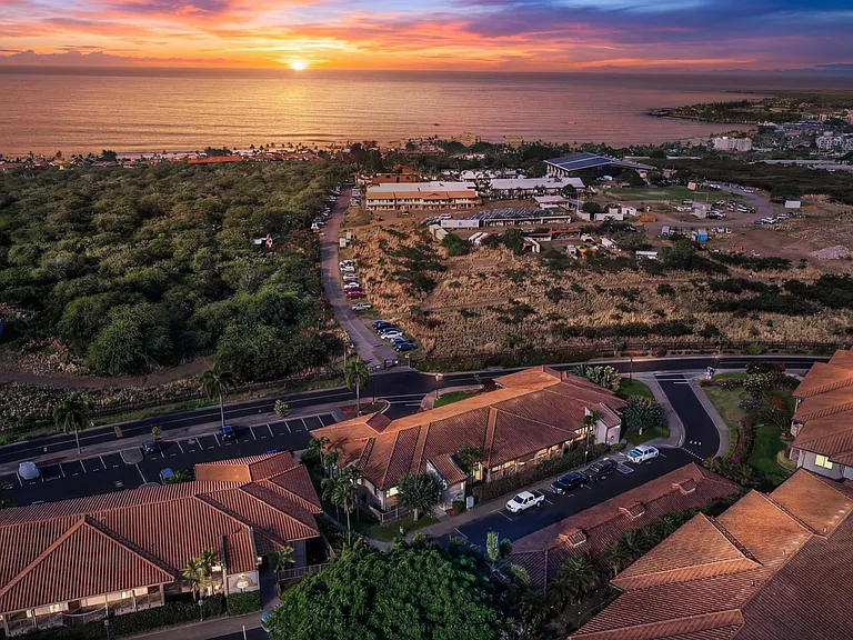Hualalai Rd — Photo 27