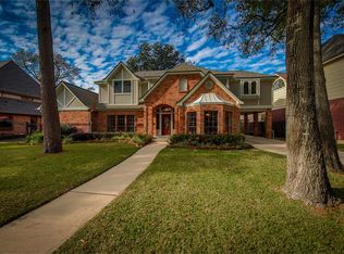 6043 Oak Creek Ln, Spring, TX 77379