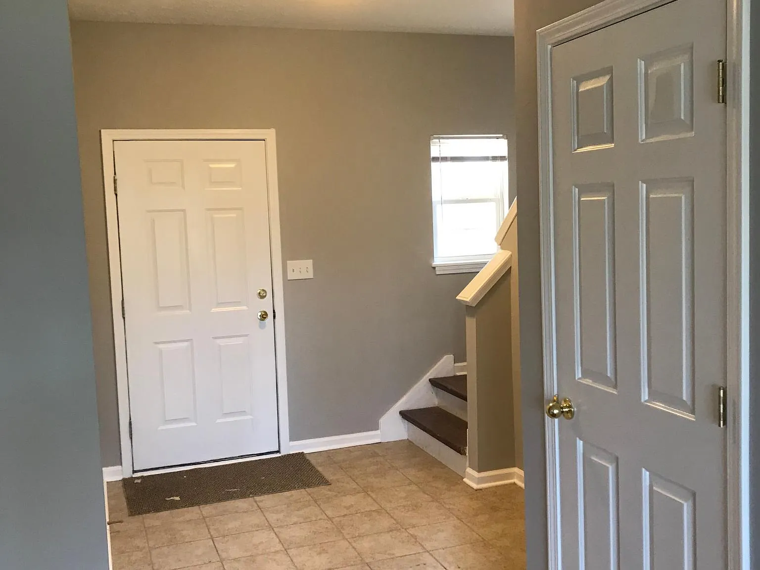 3 bed, 2.5 bath, 1645 sqft, $1,790 — Photo 2