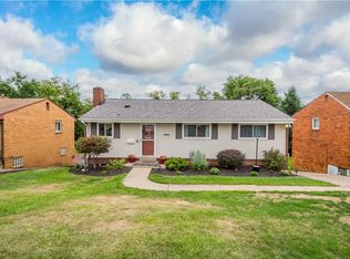 1320 Raven Dr, Pittsburgh, PA 15243