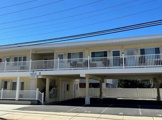 30 S Washington Ave, Margate City, NJ 08402