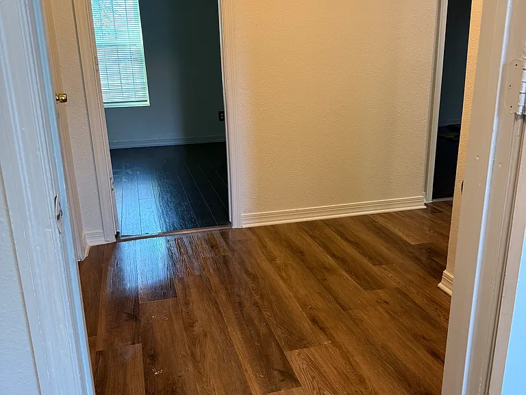 223 N Richter St — Photo 5