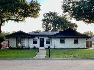 1525 Clover Hill Rd, Mansfield, TX 76063