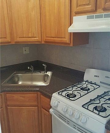 5th image of 84-70 129th St APT 4P