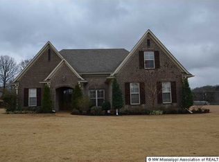 3189 Emery Cir, Nesbit, MS 38651