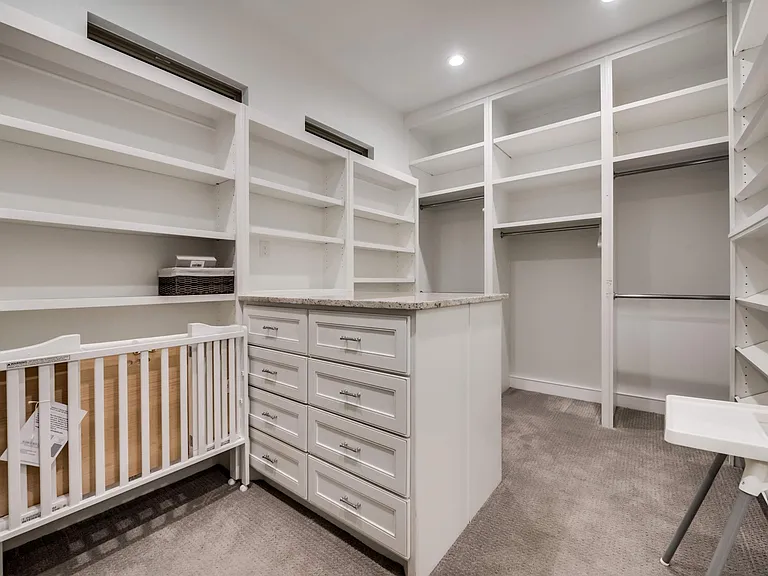 987 Little Den Dr — Photo 23