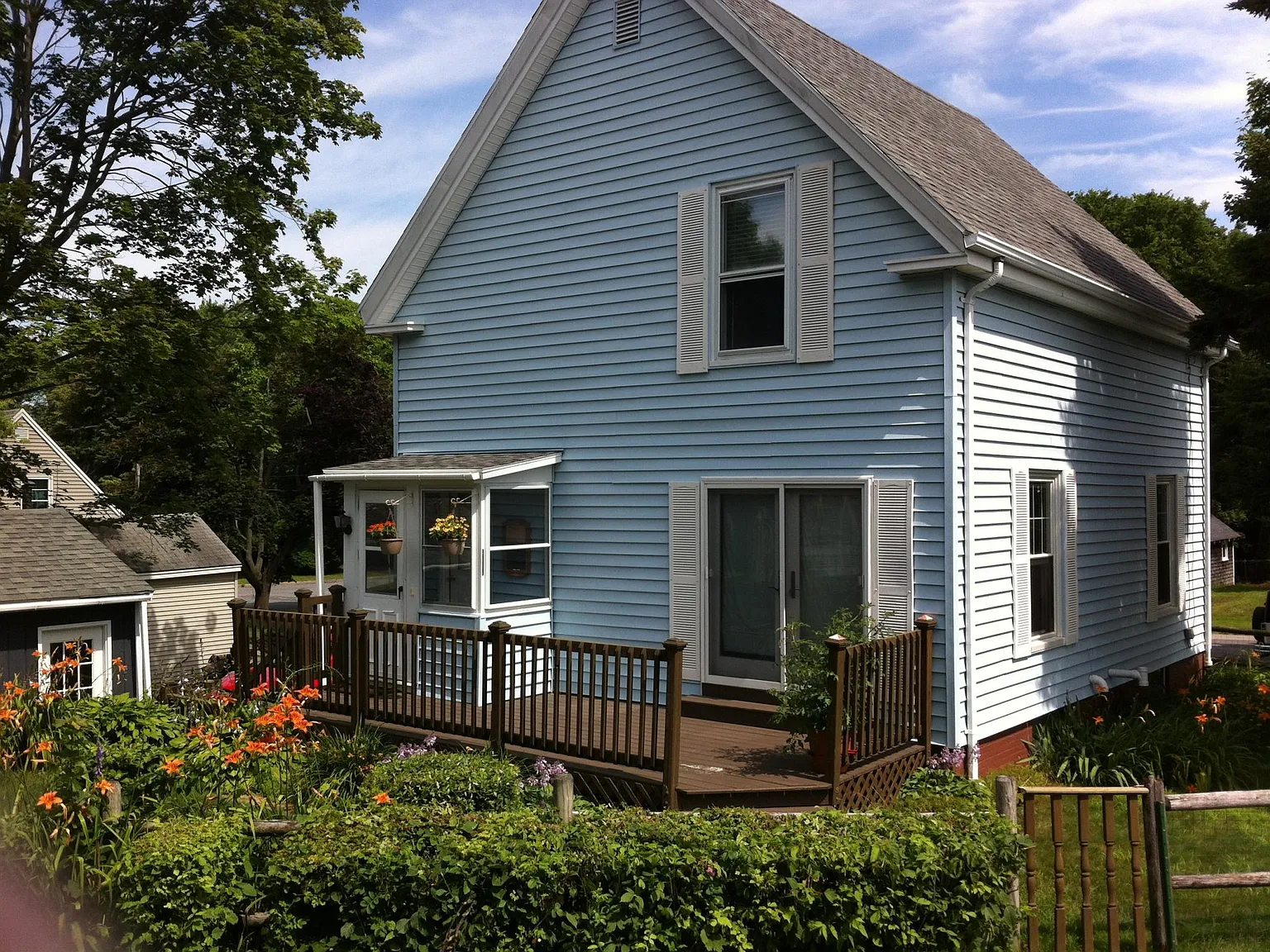 2 bed, 1.5 bath, 1400 sqft, $3,150 — Photo 2