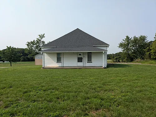 194 Johnson Rd Photo 1