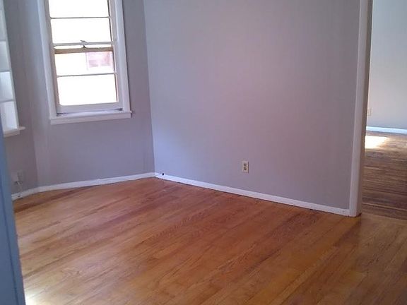 4th image of 180 Norwood Ave APT 3