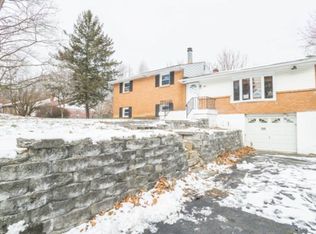 225 Edjewood Dr, Newburgh, NY 12550