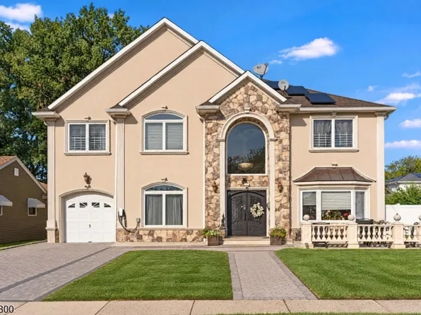 4 Conklin Dr, Clifton City, NJ 07013