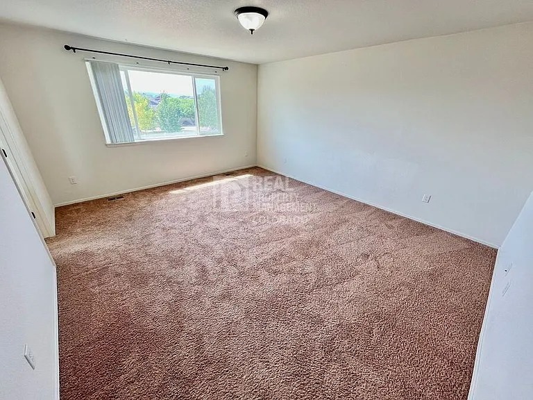 362 Shadowbrook Dr — Photo 7