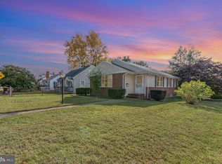 8454 Greenway Rd, Pasadena, MD 21122