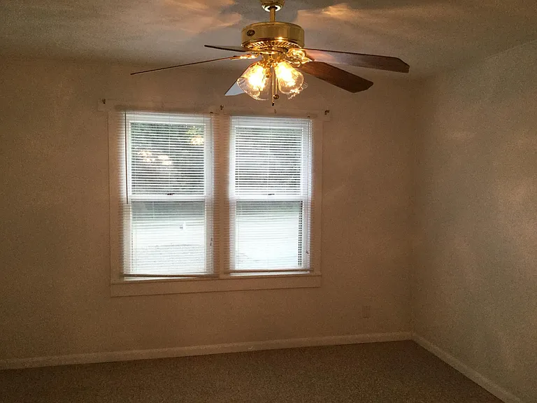 5301 Pierce Ln — Photo 11