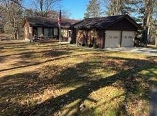 5005 Hillside Ln, Valparaiso, IN 46383